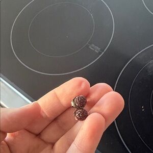 Hillberg & berk merlot red earrings